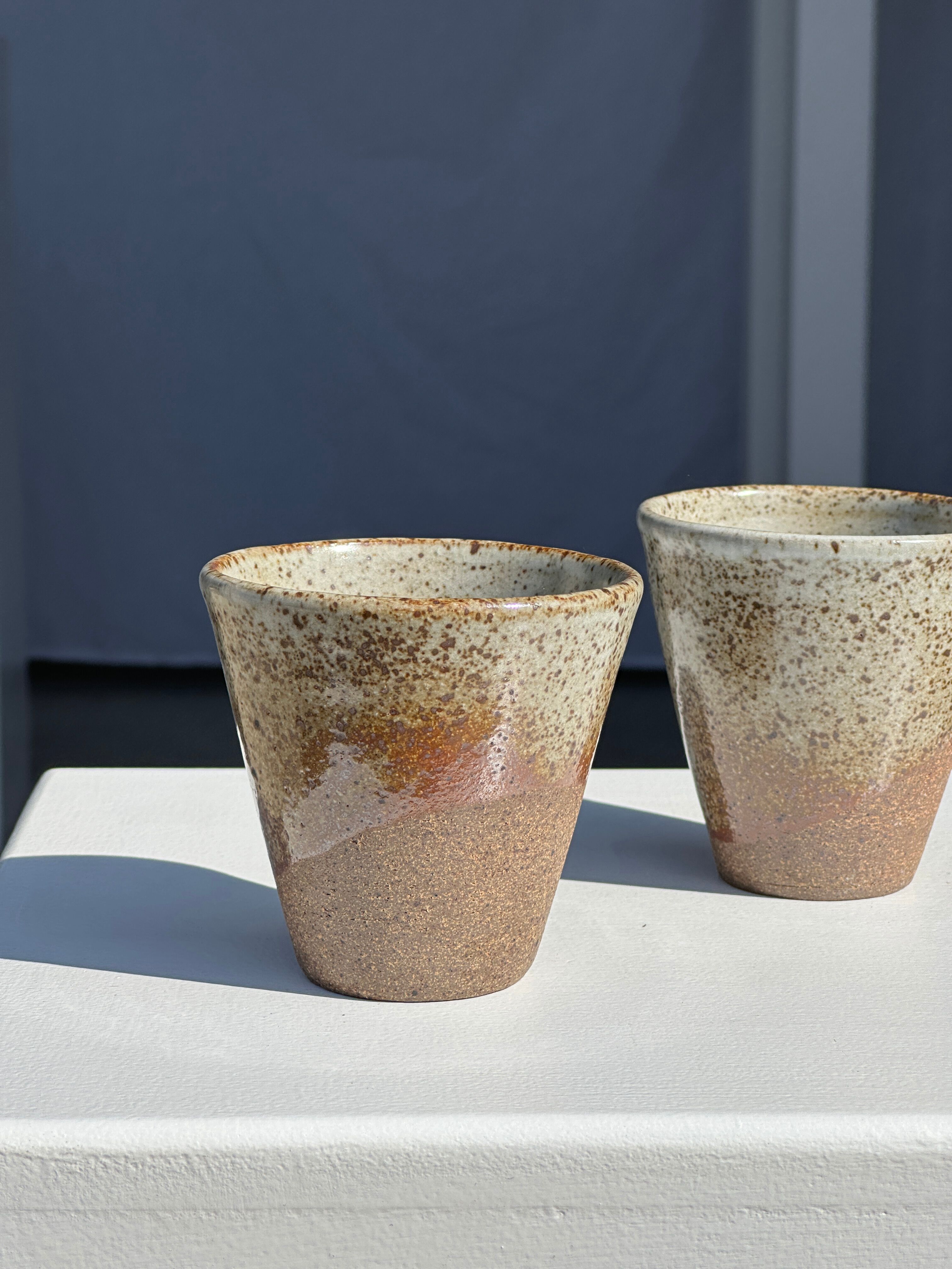 Set of 2 cups in Indonesian ceramic (brown & speckled glazed matte)
