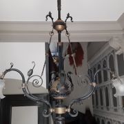 Lustre néo gothique