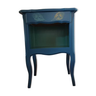 Peacock bedside