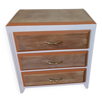 Small oak chest of drawers