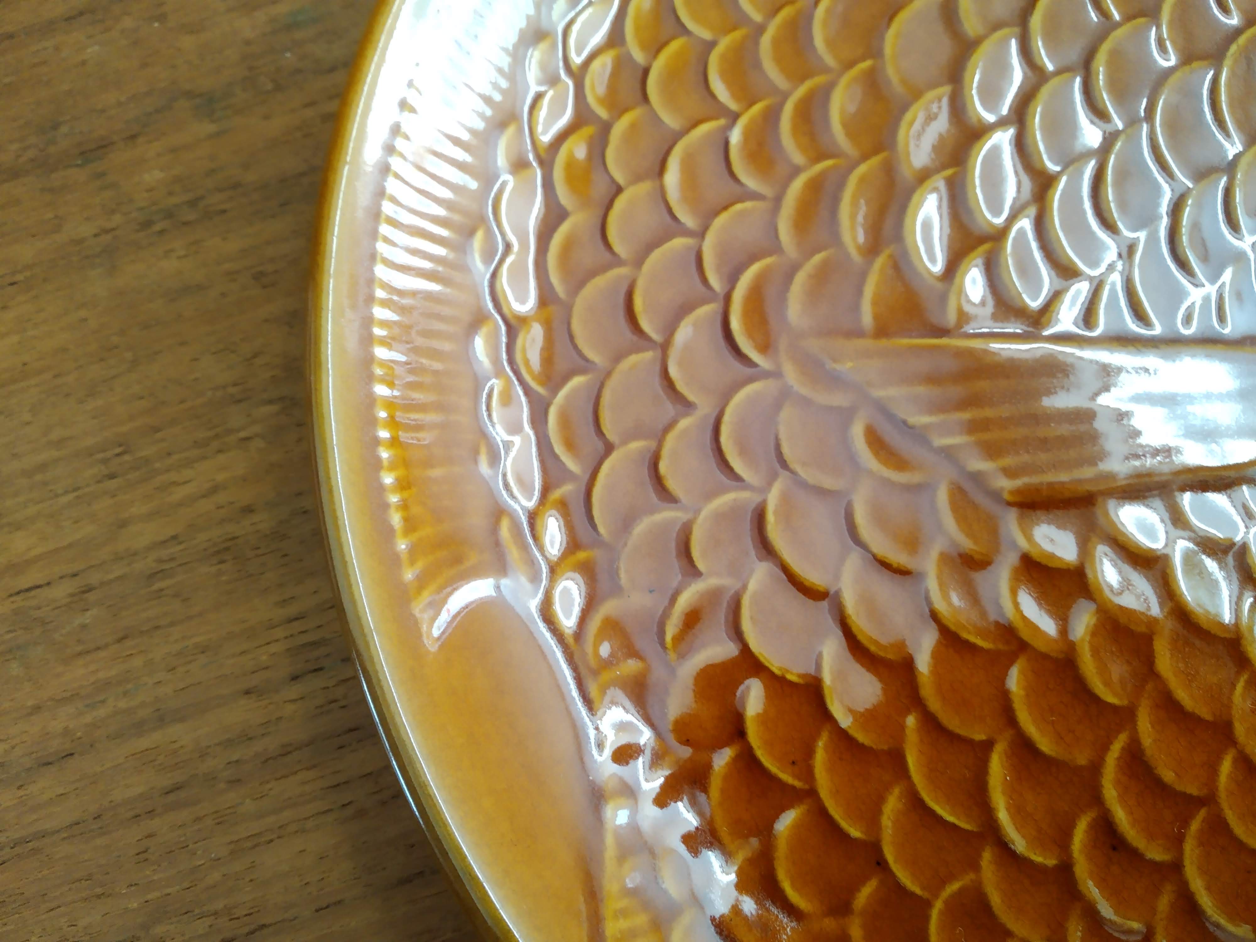 3 plates poissson amber