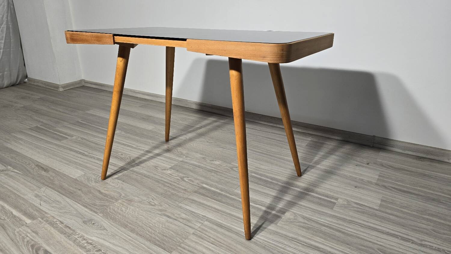 Table basse de Jiri Jiroutek pour Interior Praha, années 1960