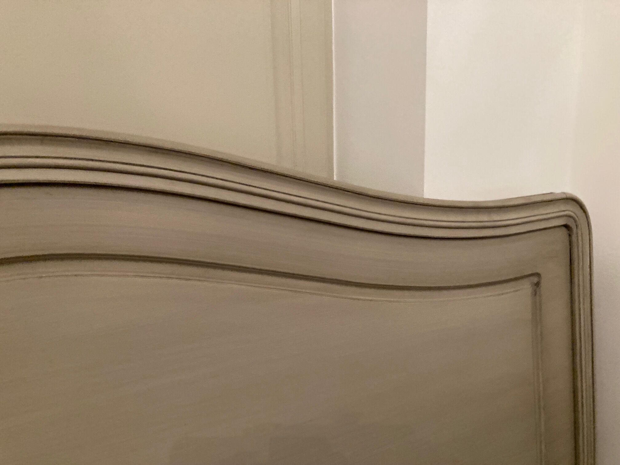 Shabby chic headboard