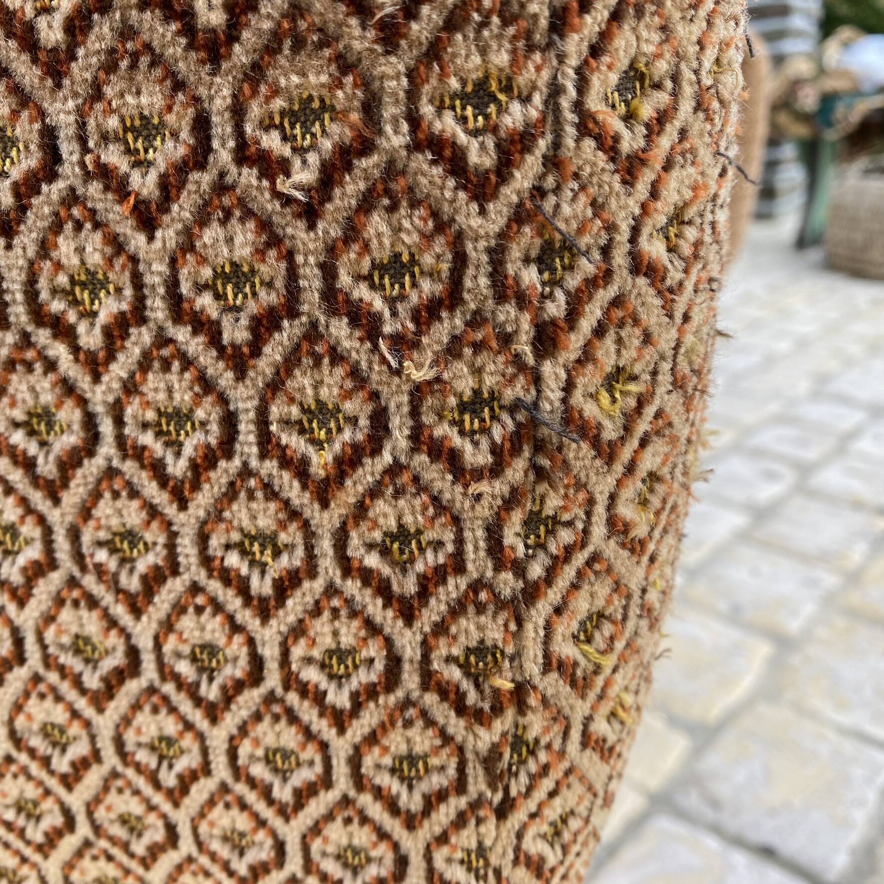 Paire de fauteuils  "galion" Gilbert Steiner , années 60