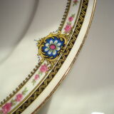 6 flat plates of porcelain "B.F Limoges" garland of roses and geometric frieze, lot 2.