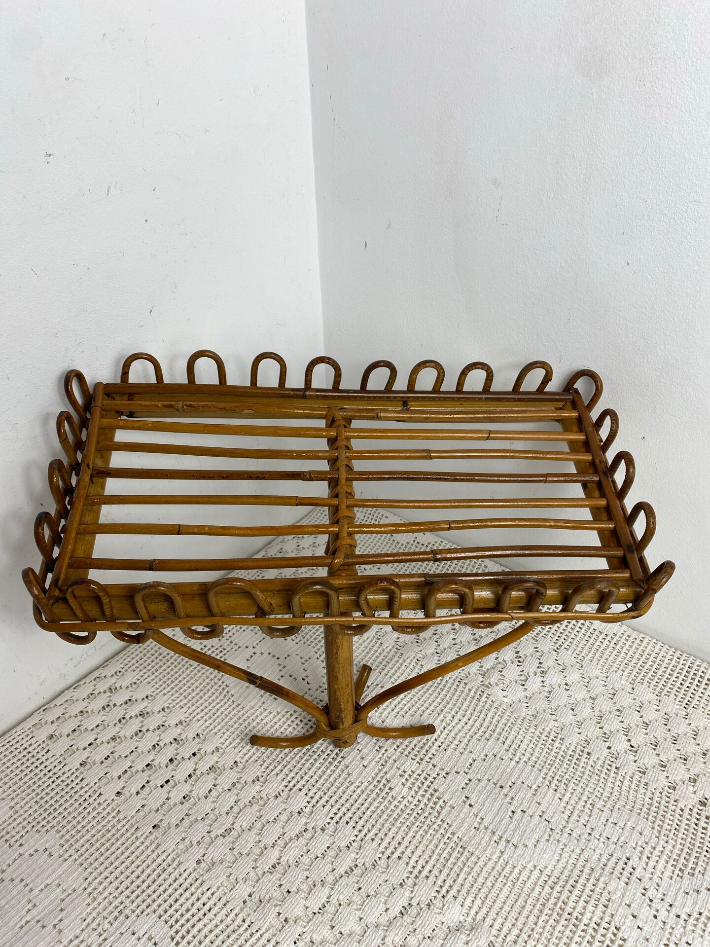 Shelf or wall console in rattan and bamboo