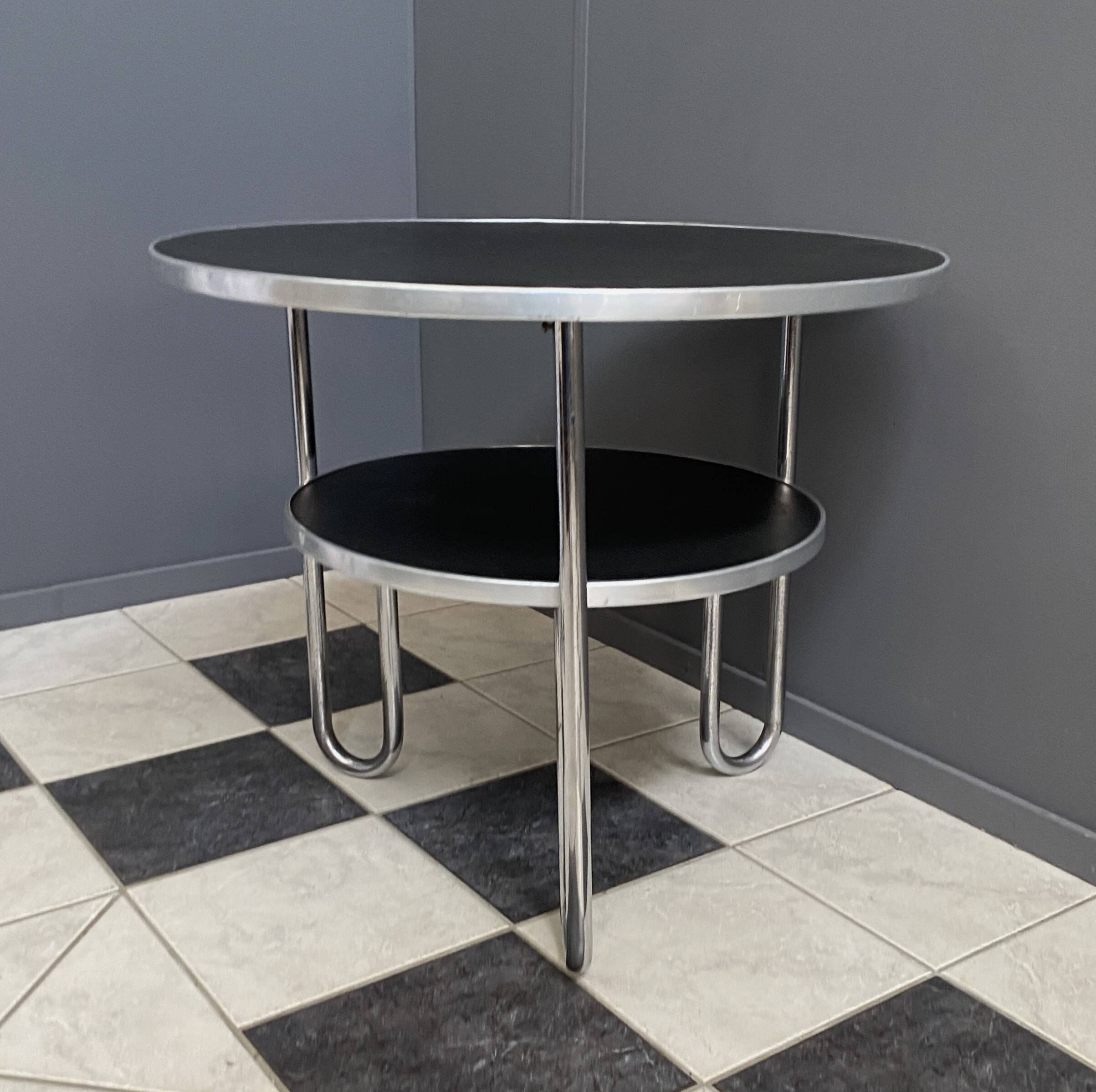 Round 2 tier Mauser Werke Bauhaus coffee table