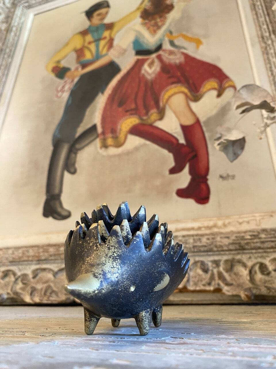 Hedgehog nesting ashtray/trinket dish in brass, attributed to Walter Bosse, for Hertha Baller, Austria 1950s.