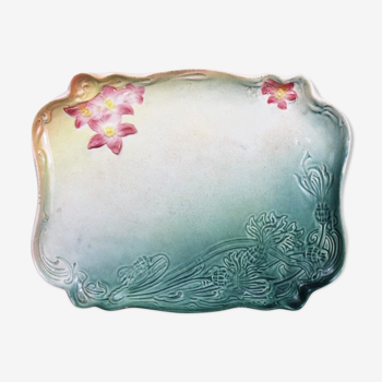 Art Nouveau plate in earthenware decorated with green and pink flowers 1900