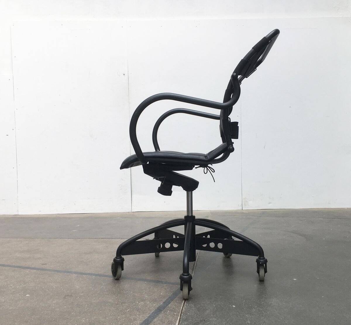 Vintage swivel armchair Canasta Italian by Heron Parigi for Heron Parigi Design