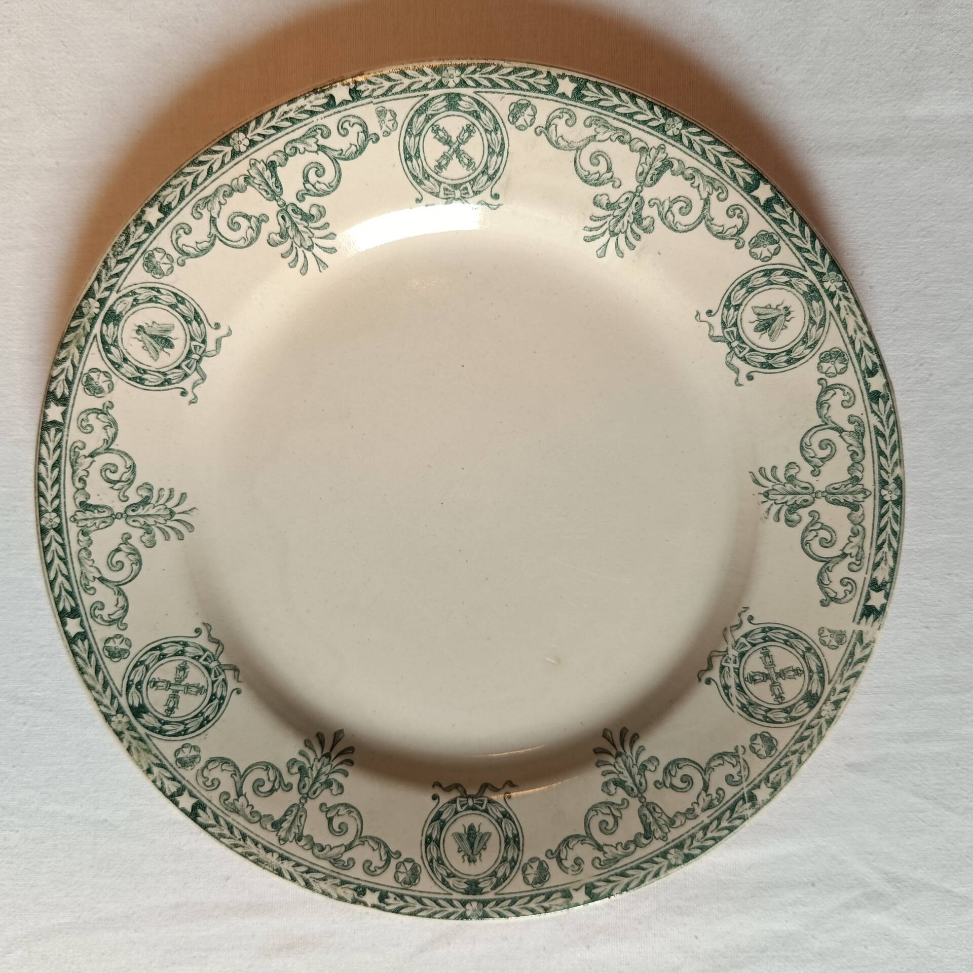 3 dessert plates salins