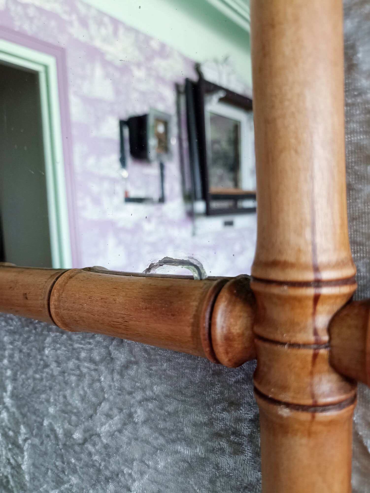 Wooden wall mirror imitation bamboo 43x50cm