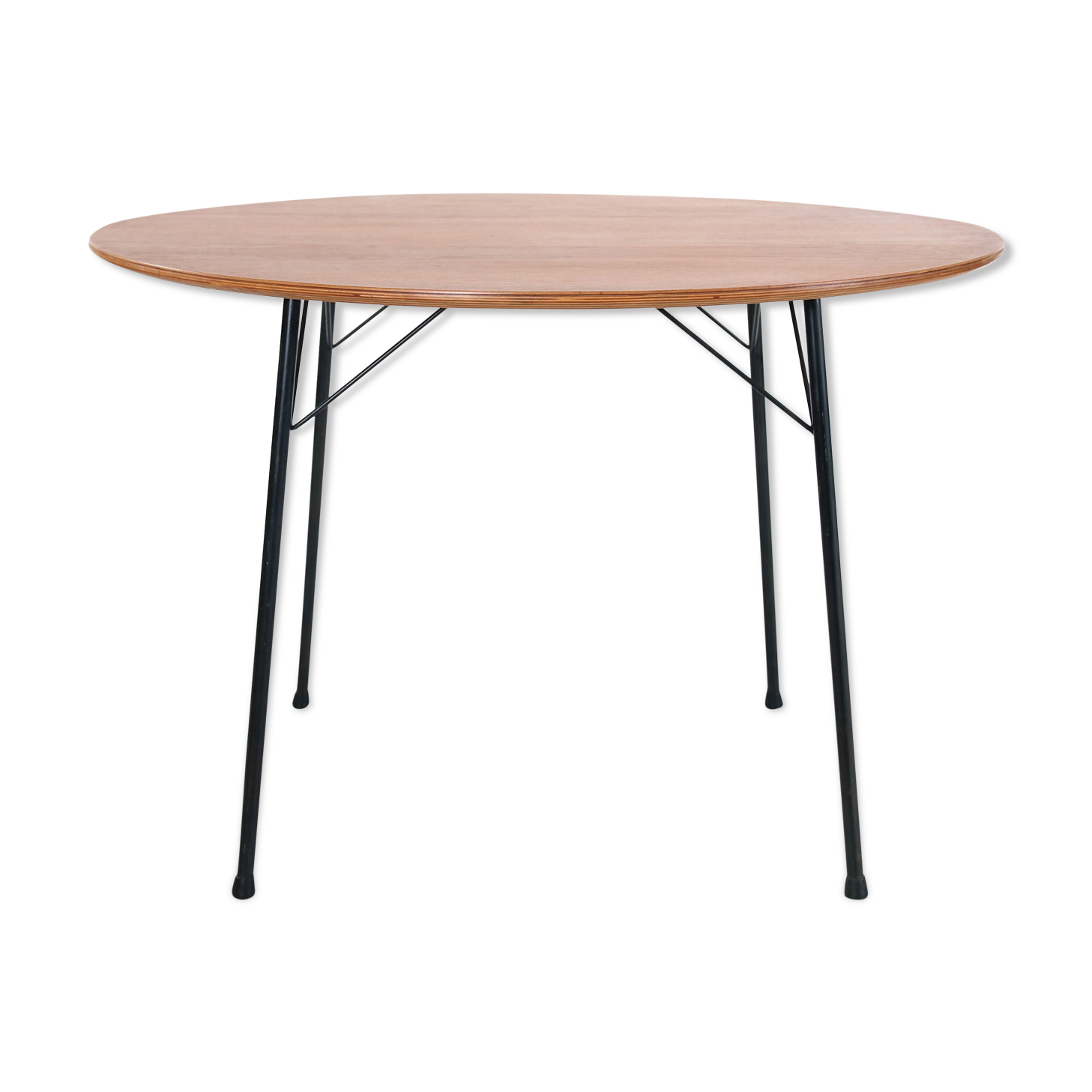 Round teak dining table by Arne Jacobsen model 3600 by Fritz Hansen for Pastoe