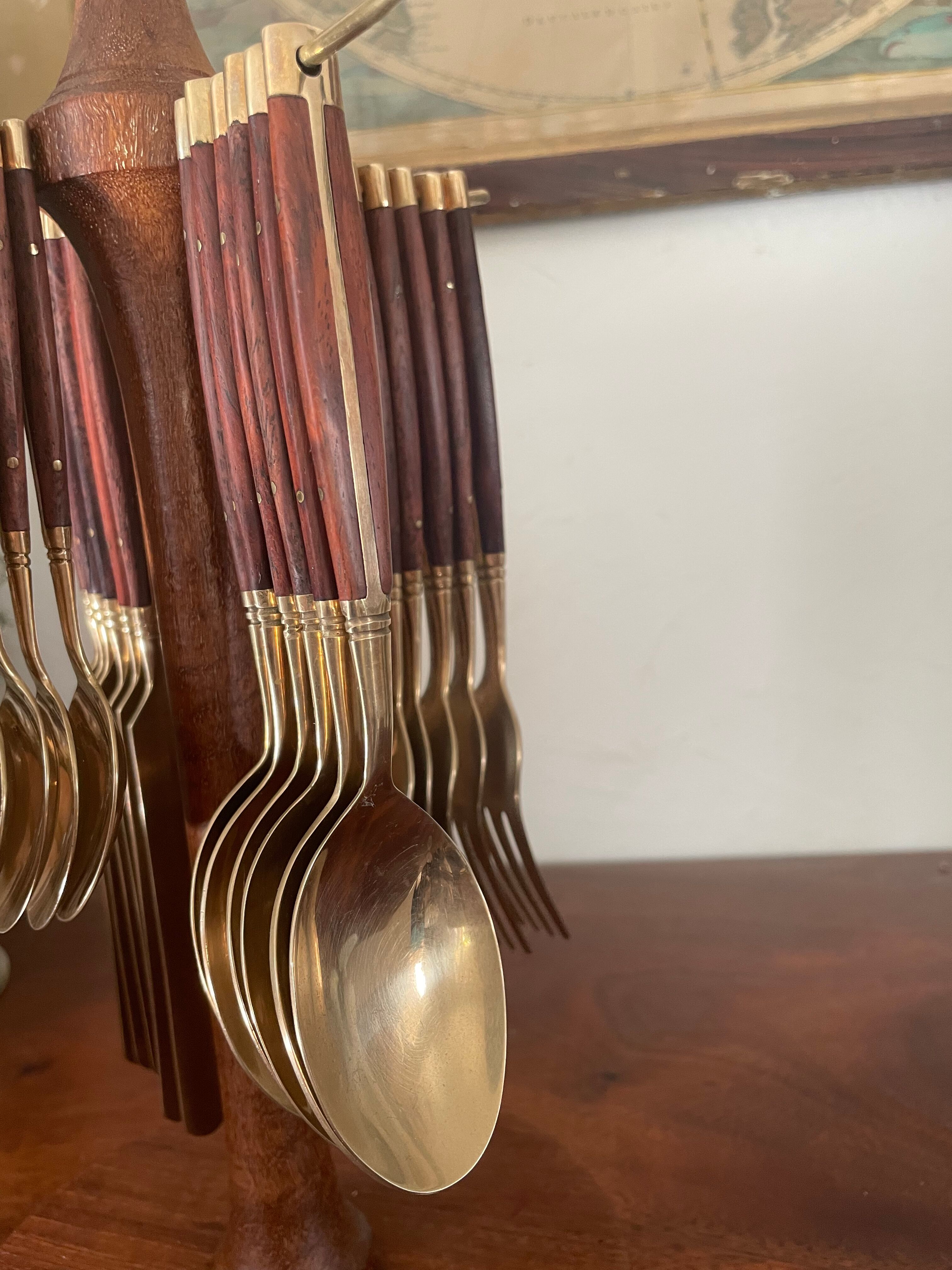 Cutlery in brass and rosewood 24pcs