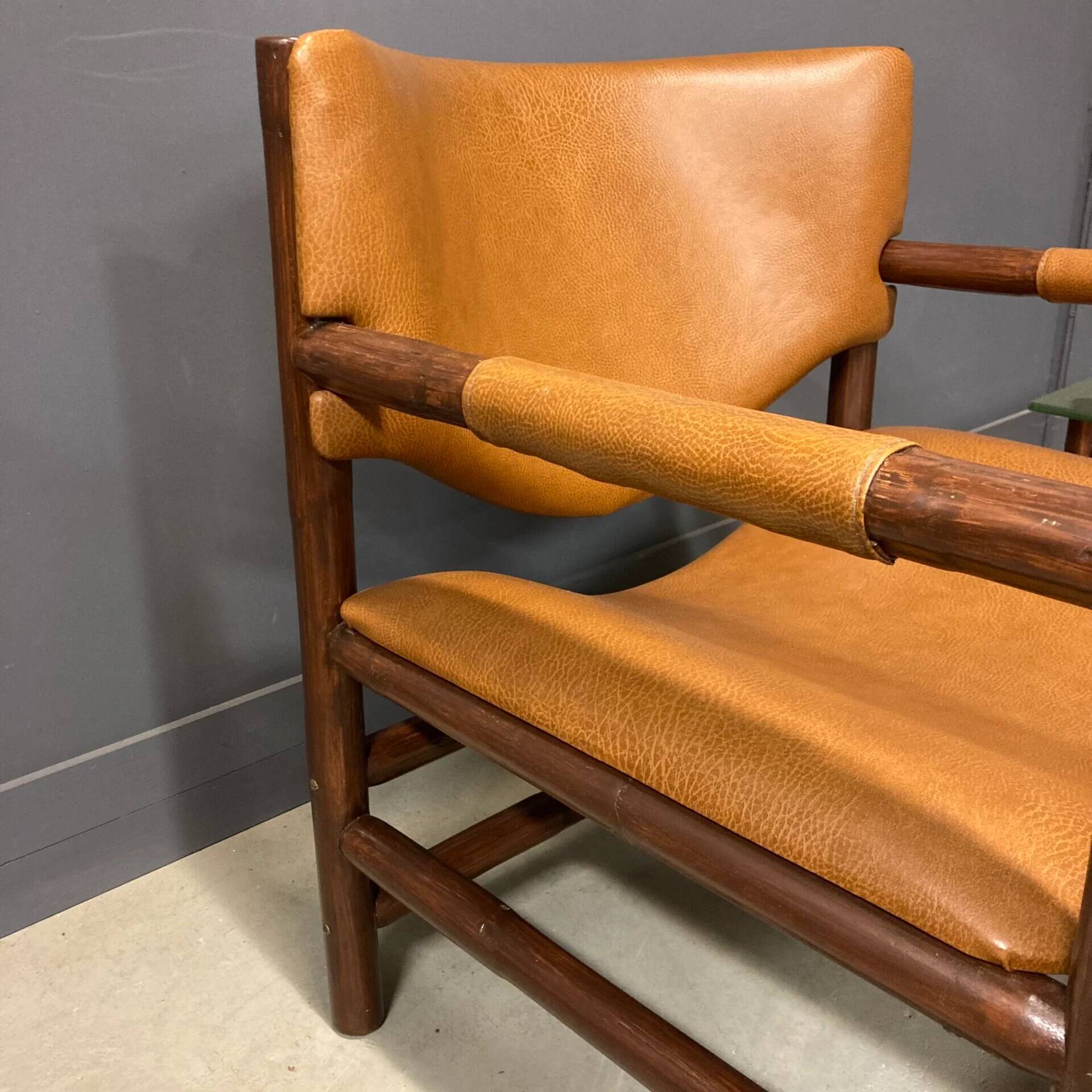 Brutalist armchair and table, Brazil from the 1970s.
