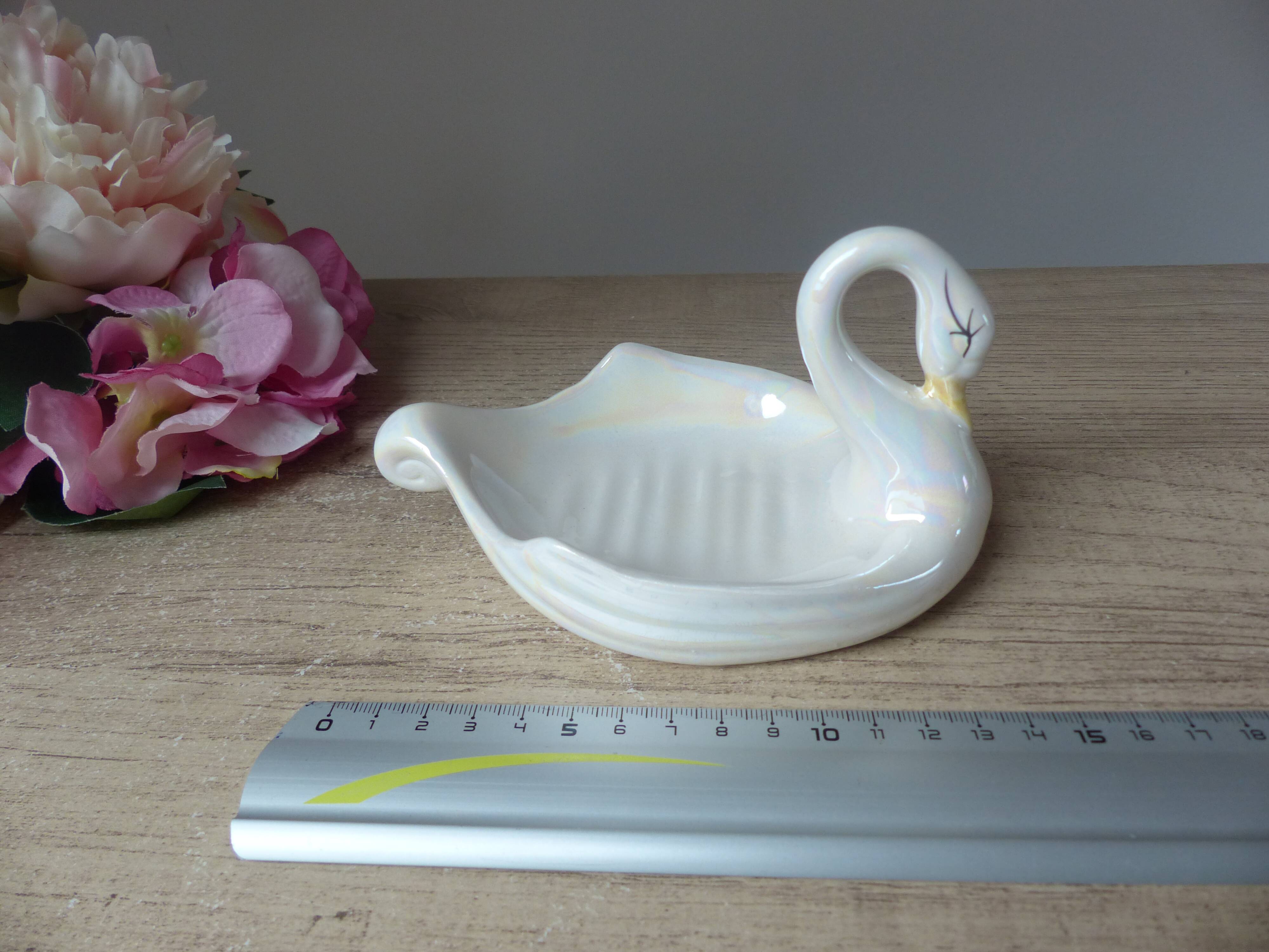 Soap holder or swan trinket in vintage iridescent white ceramic, swan sponge holder, jewelry holder