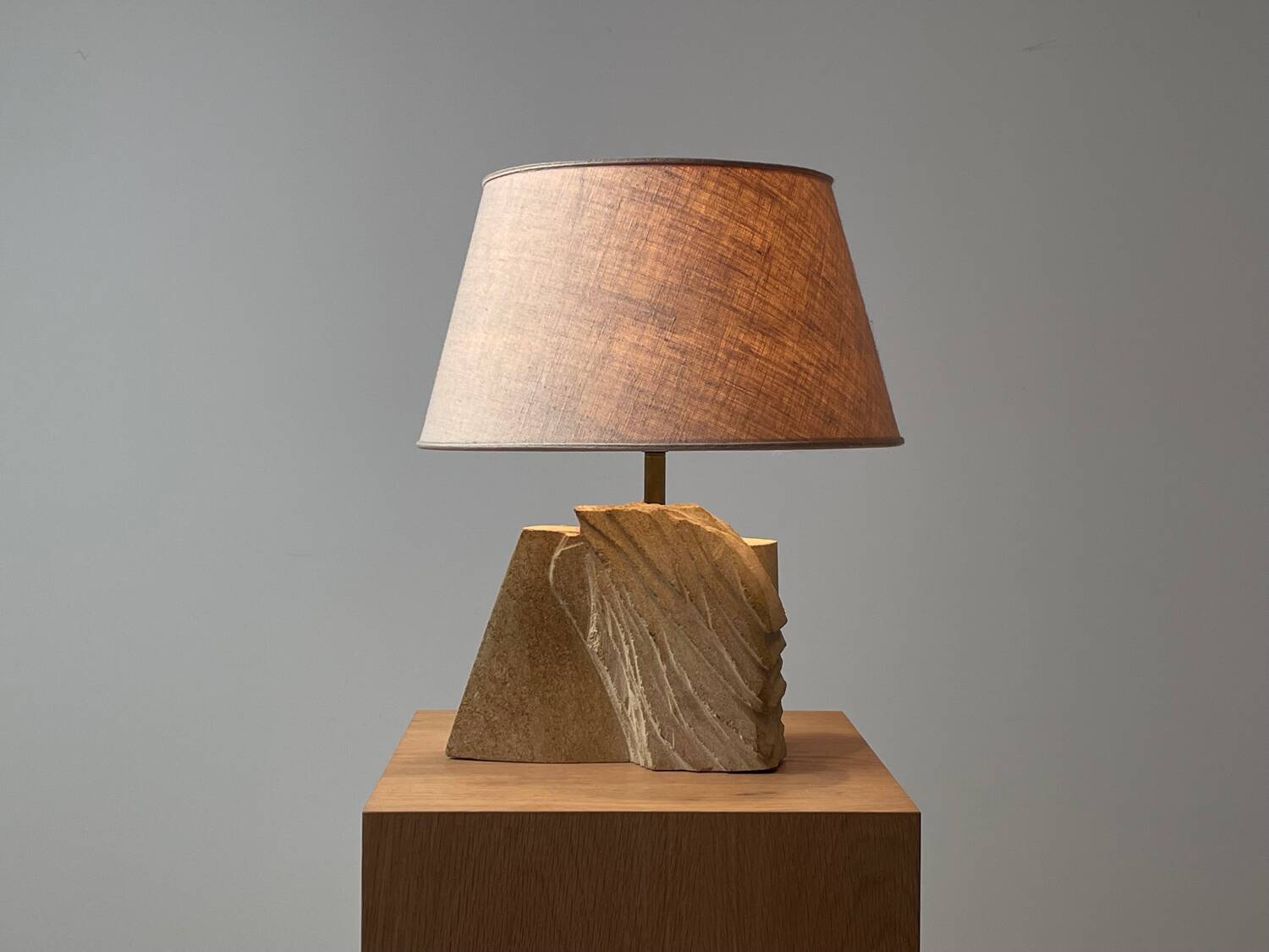 Sculpted stone lamp by Albert Tormos 1970