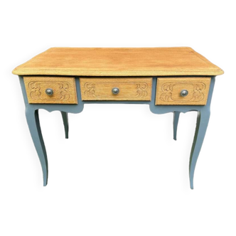 Small oak desk