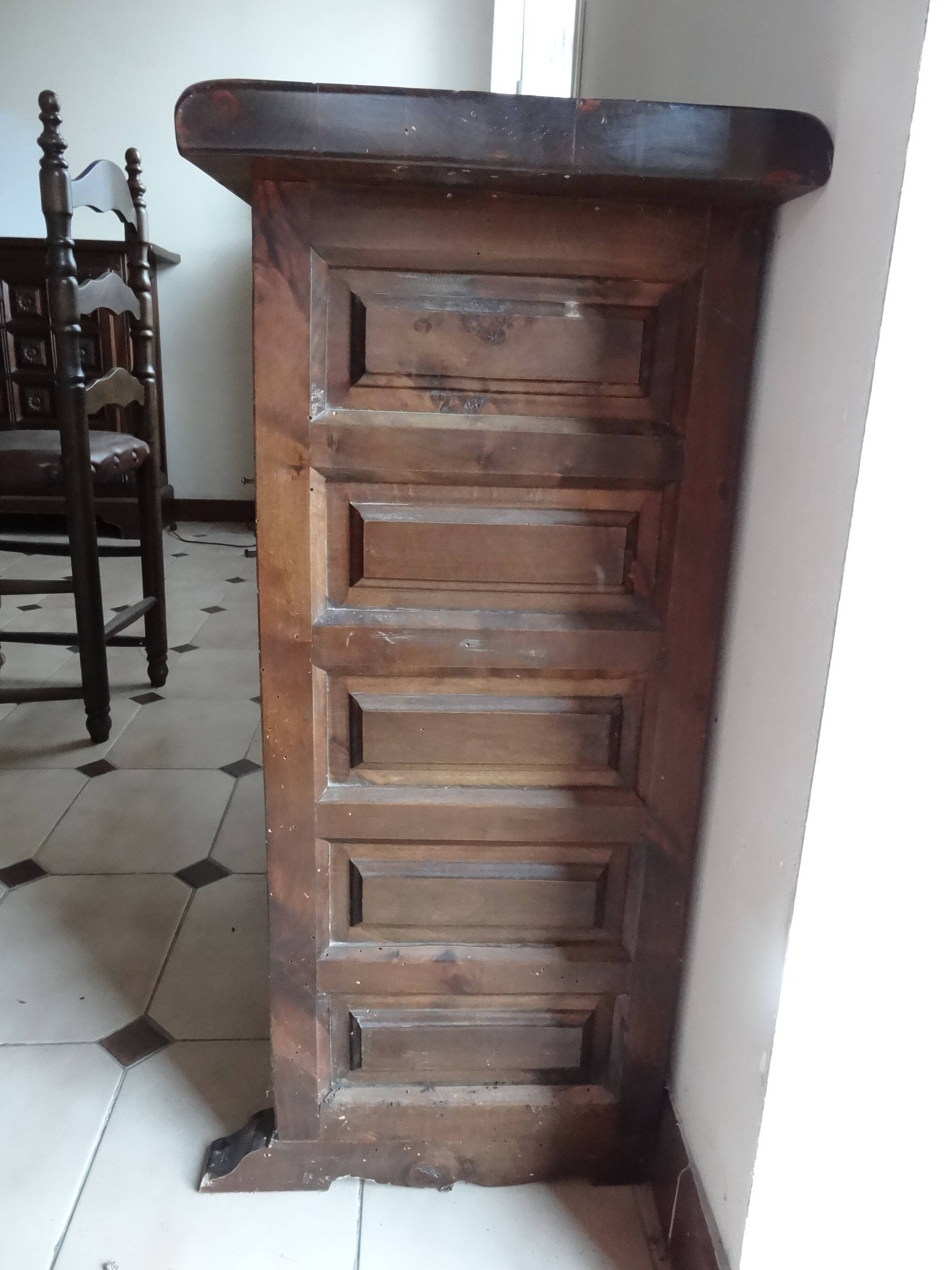 Catalan Spanish sideboard