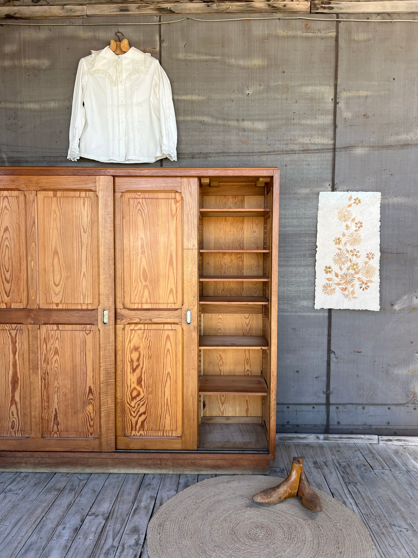 Sliding door cabinet