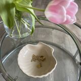 Shell saucer