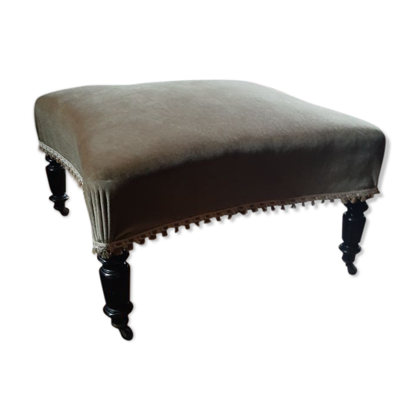 Napoleon III in velvet footrest