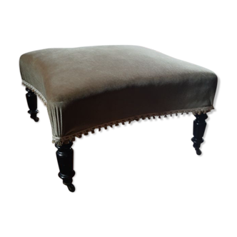 Napoleon III in velvet footrest