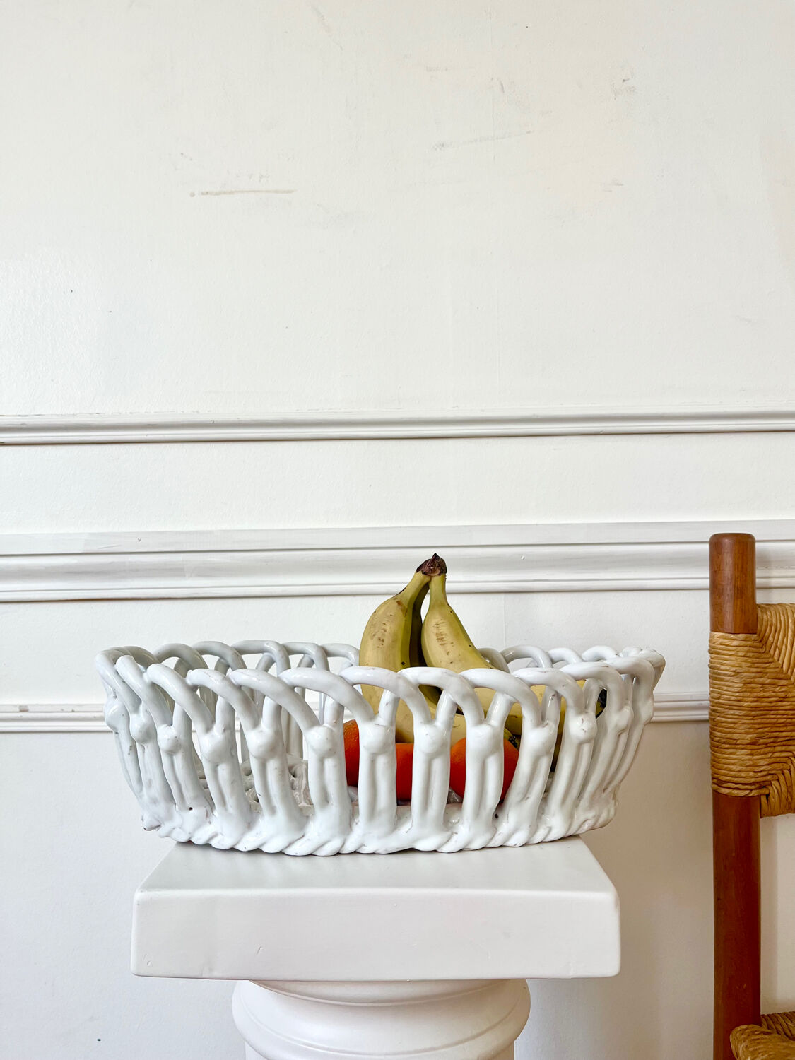 Woven ceramic fruit bowl