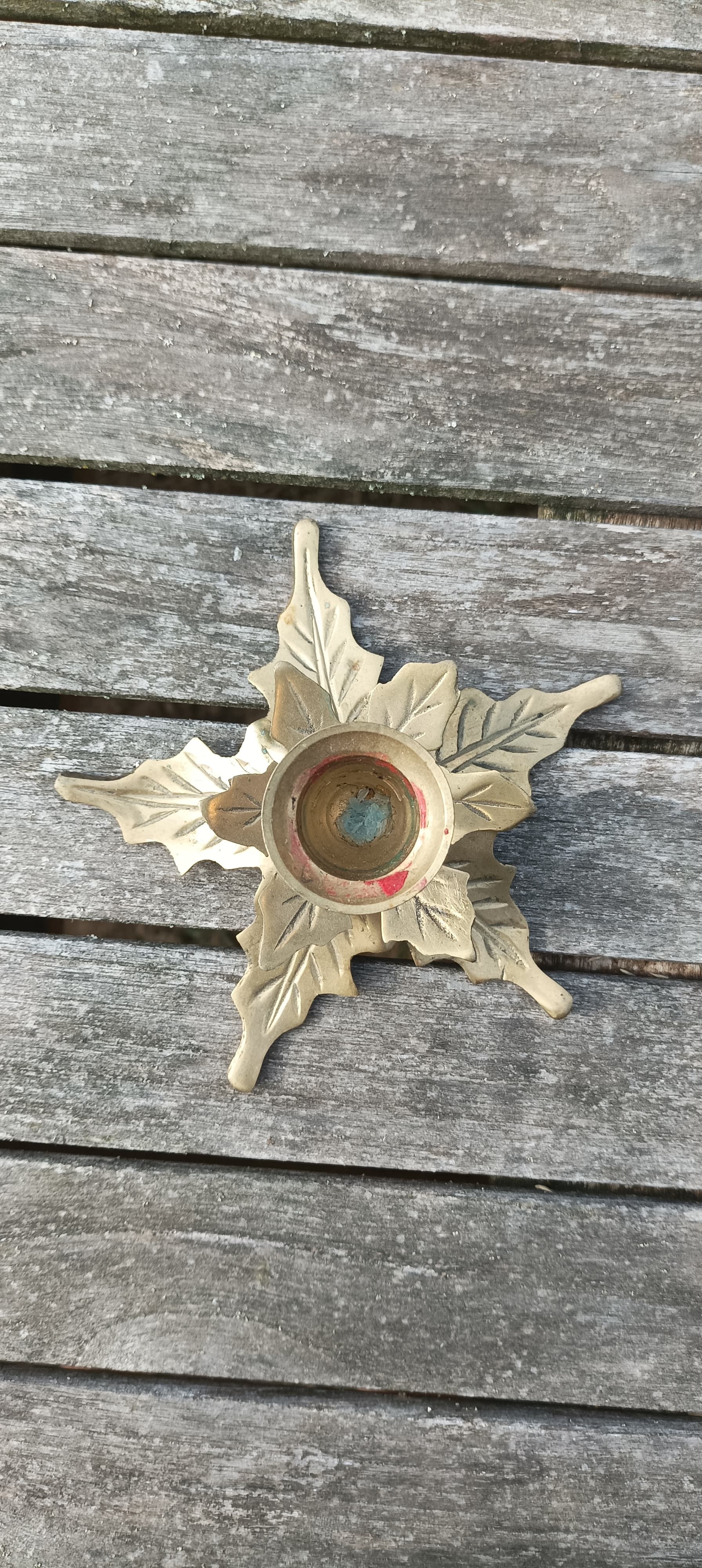 Golden metal candle holder