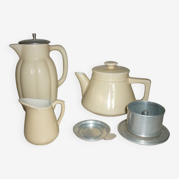 Coffee maker, teapot