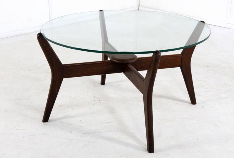 Round glass coffee table 'Summerseat'