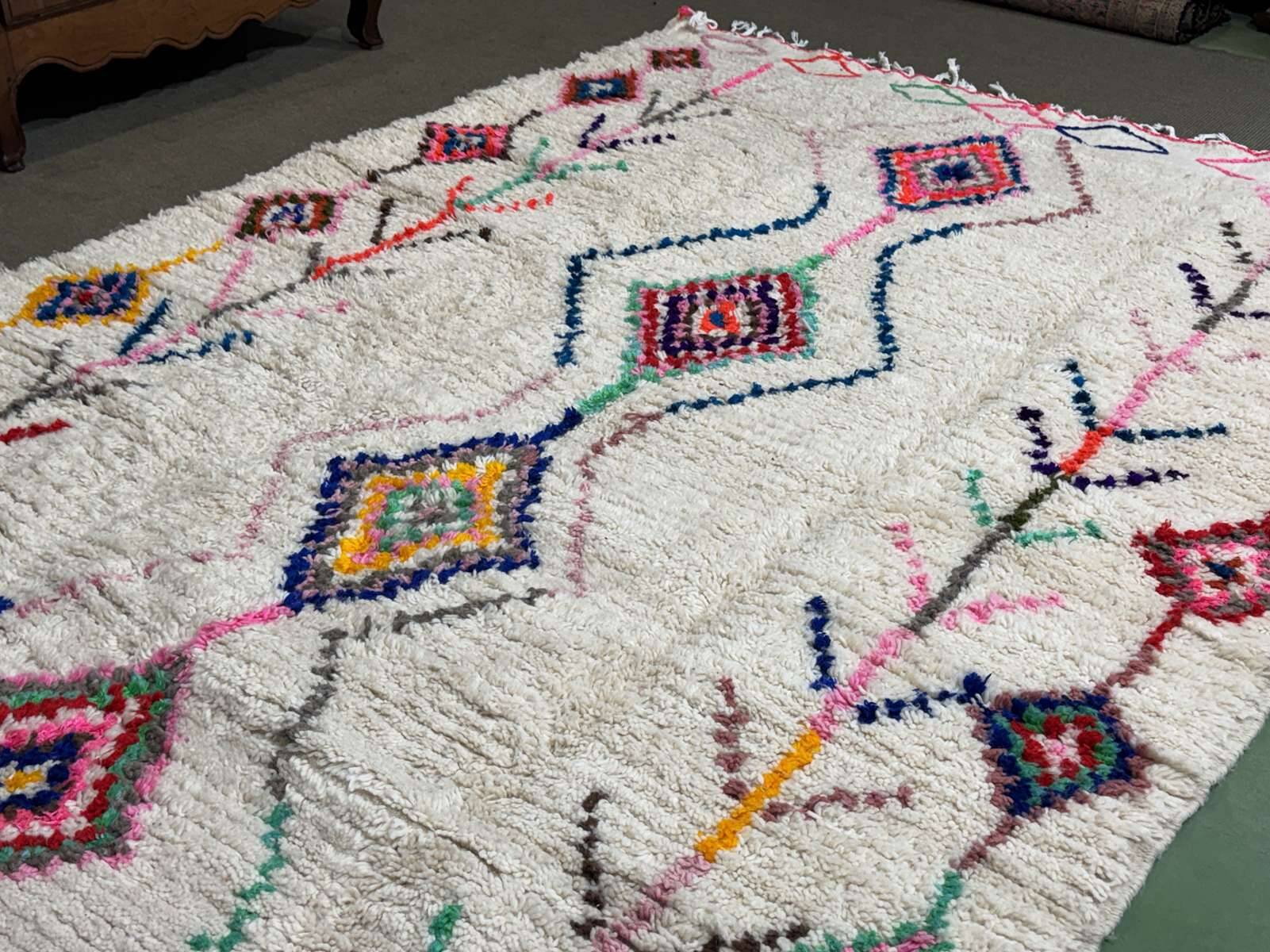 Handmade Azilal Berber Moroccan wool rug