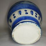 Blue gurgling