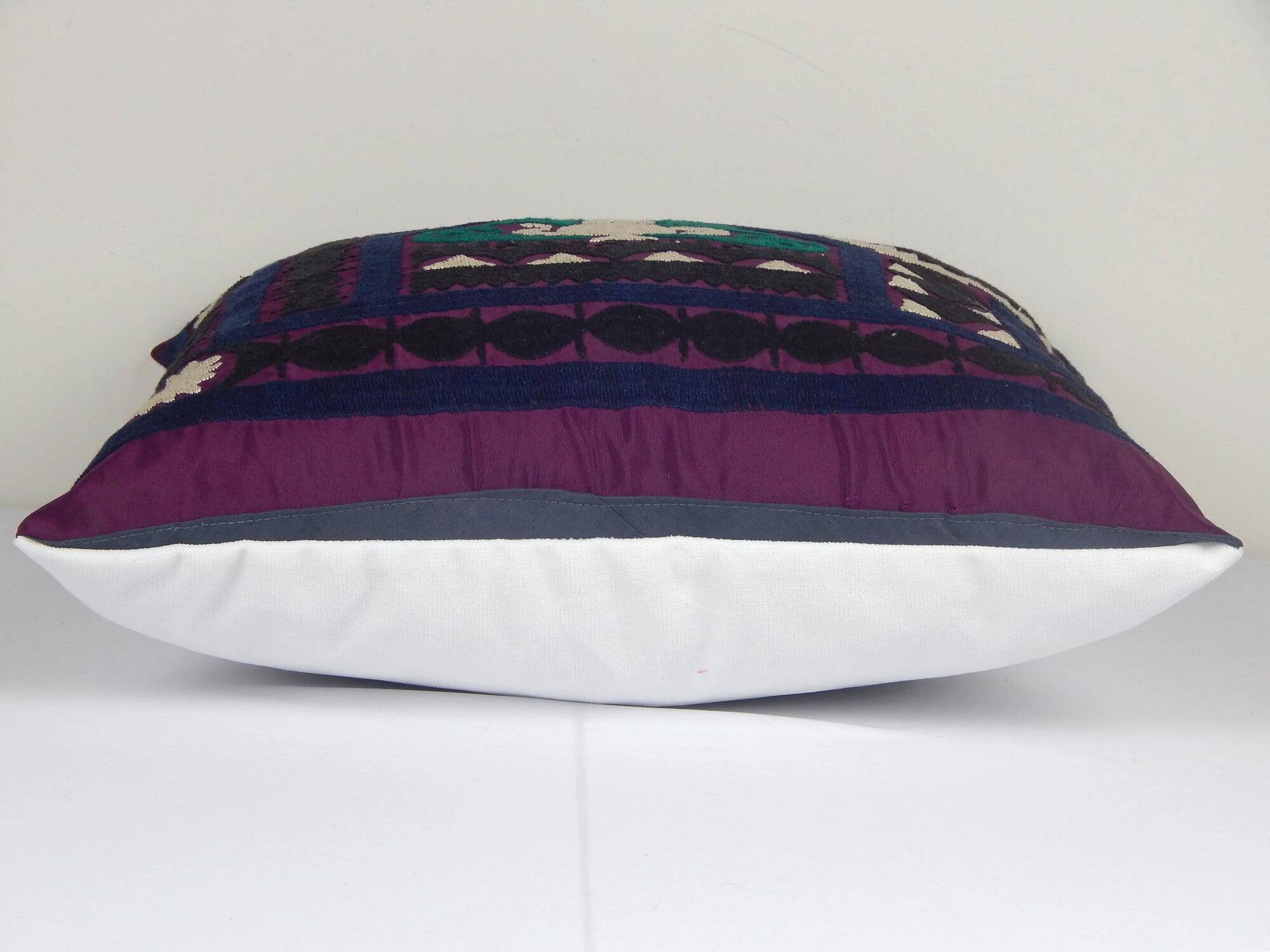 Vintage embroidered cushion cover 46x46 cm