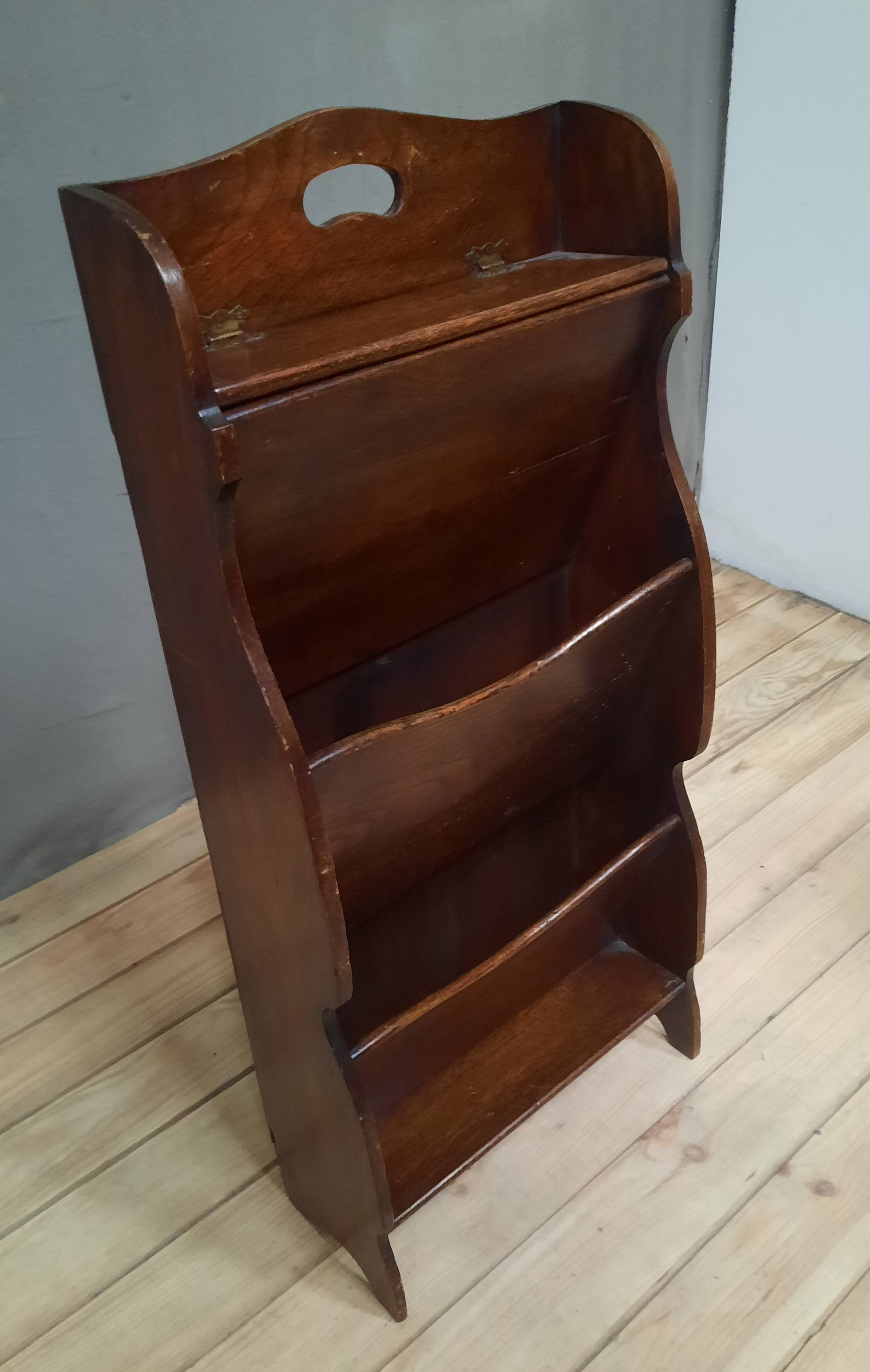 Oak magazine rack