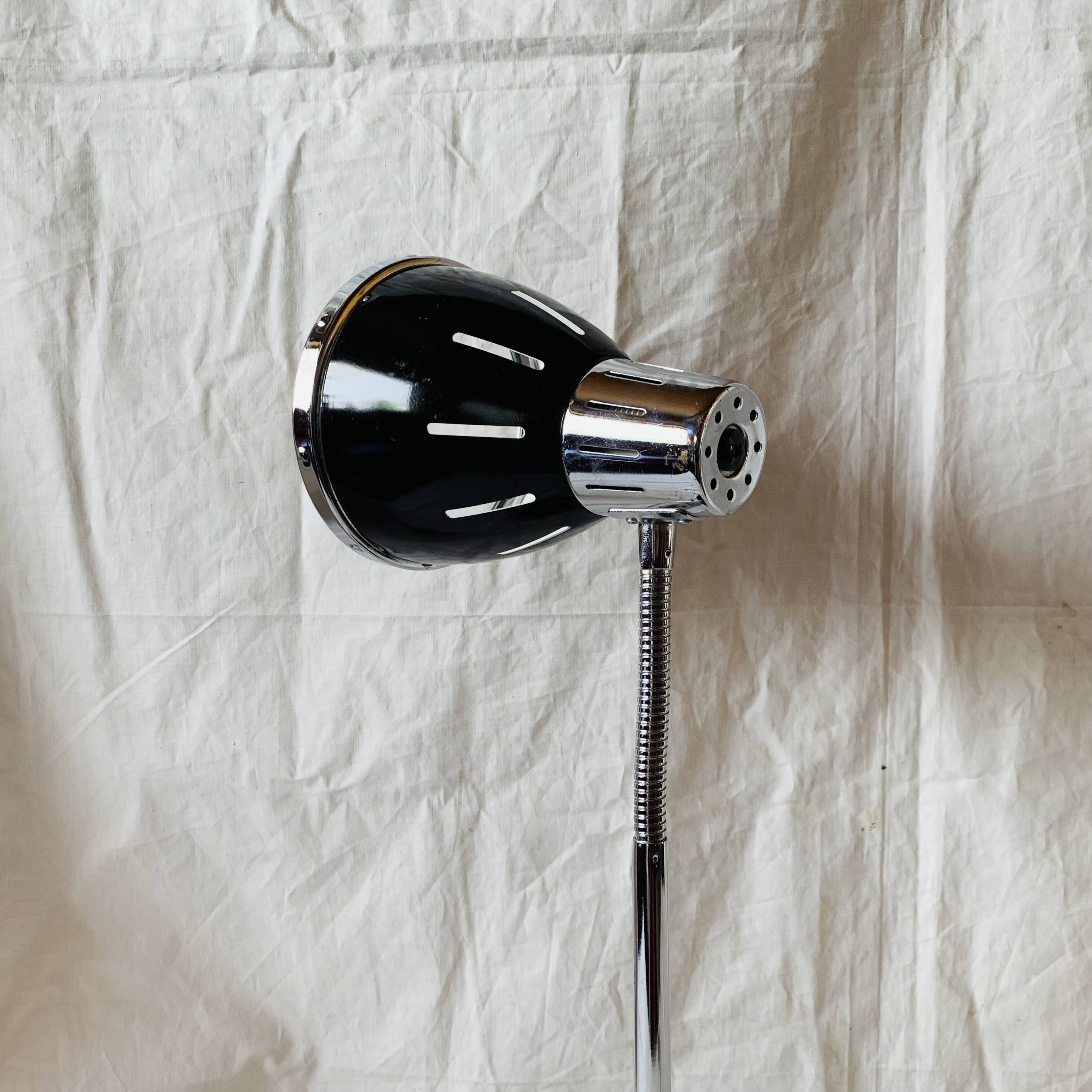 Vintage flexible desk lamp in black and chrome metal