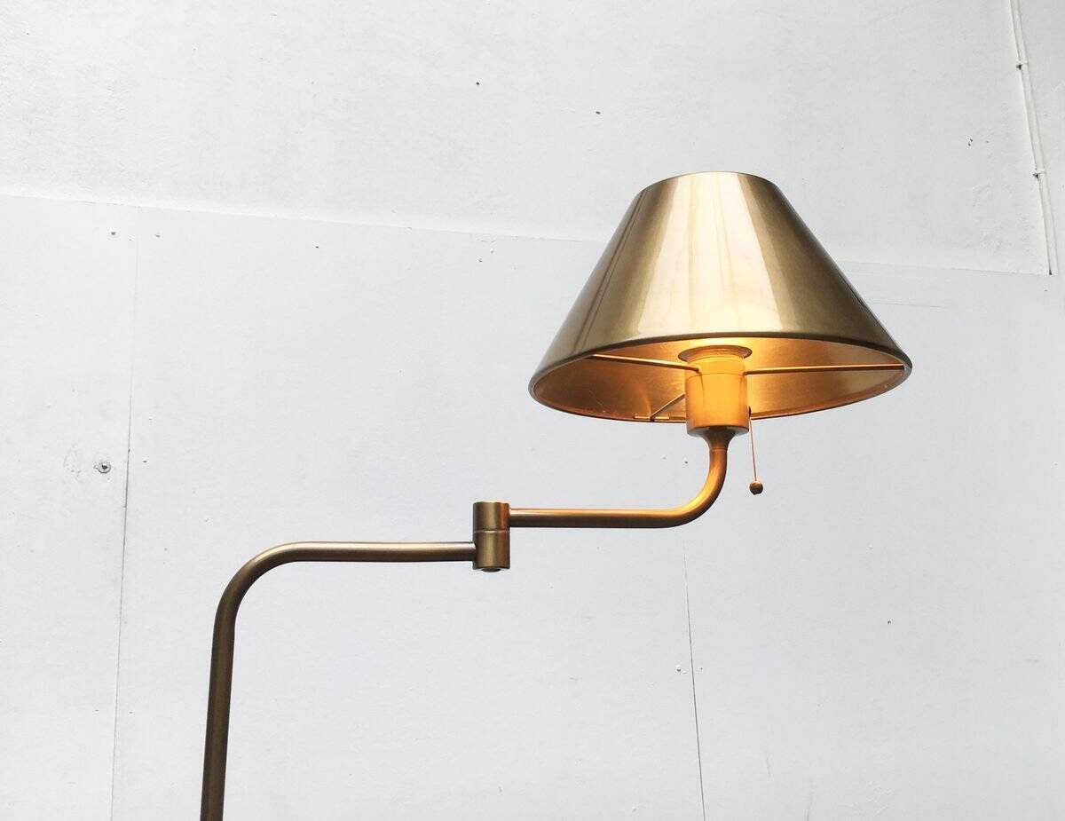 Lesan floor lamp in vintage German brass, Hollywood Regency style by Florian Schulz, 1970s.