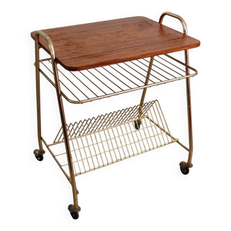 Vintage vinyl and turntable holder serving table
