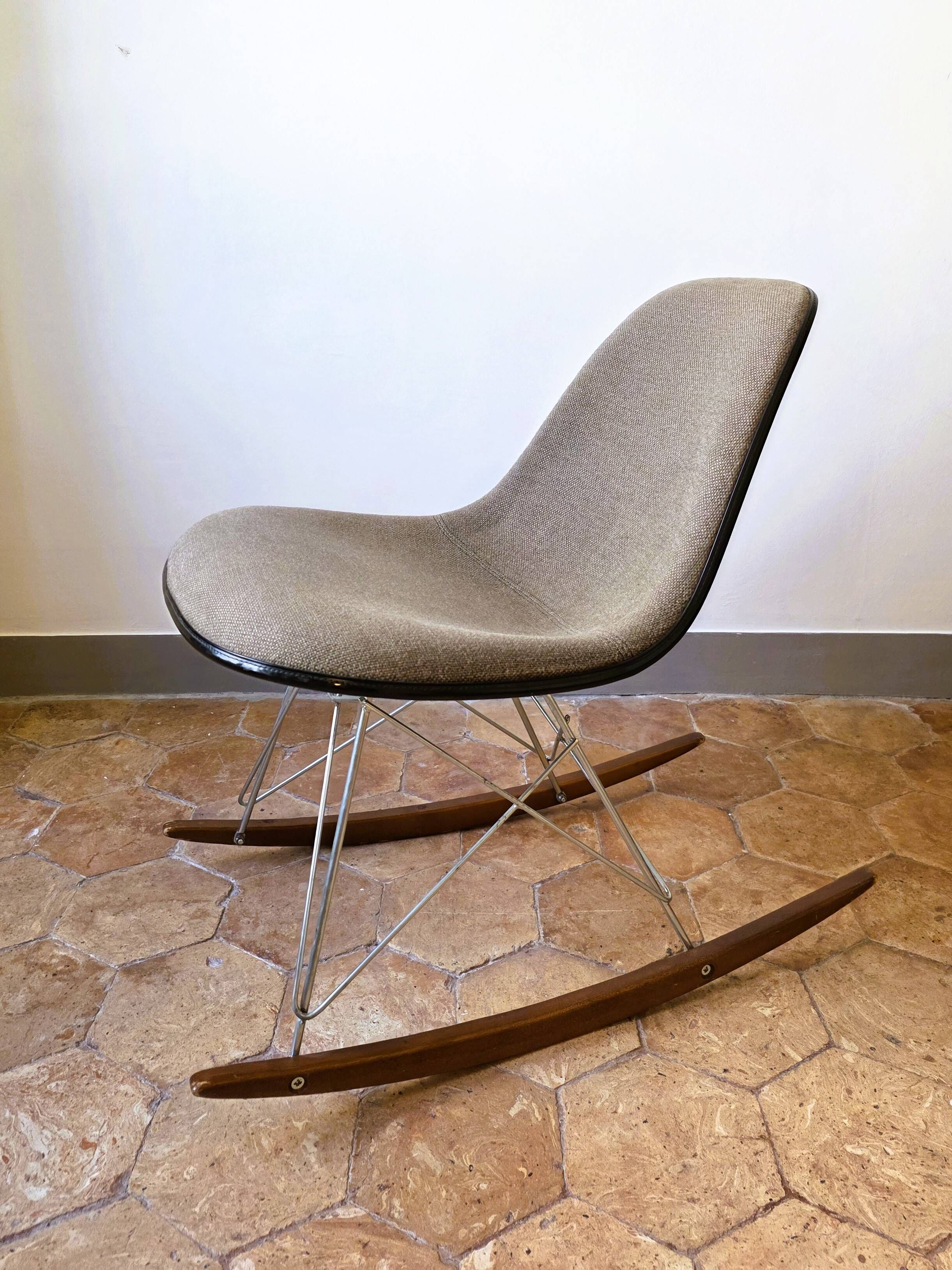 Eames RAR Rocking Chair - Herman Miller – 1968/70 - Fully Upholstered