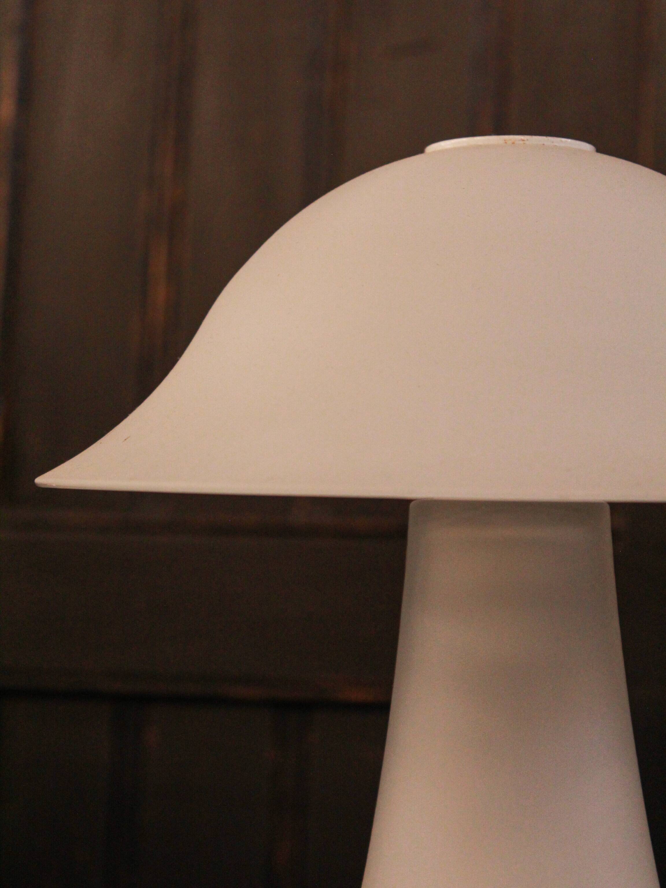 1970s Italian Murano lamp in white glass