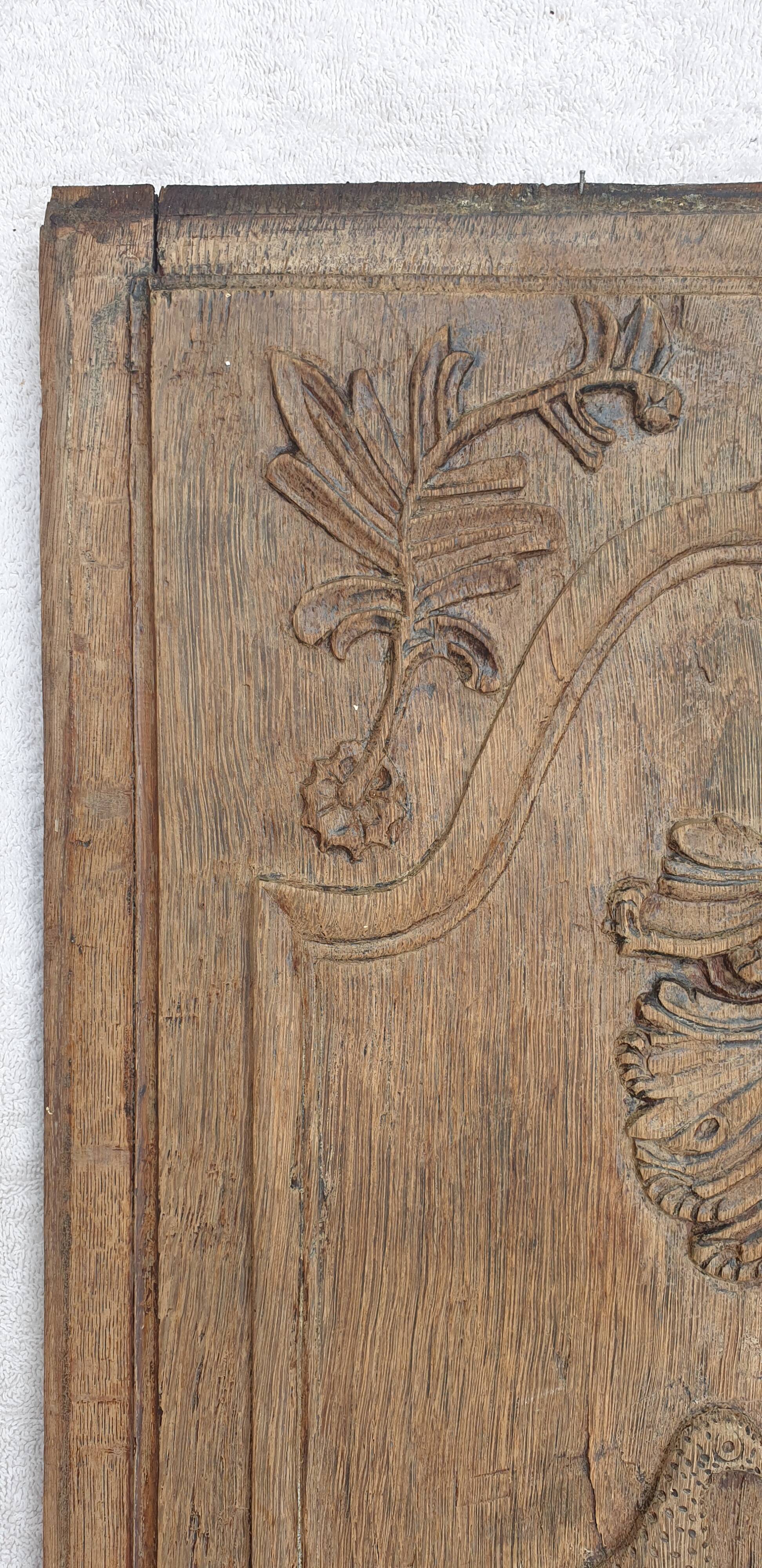 Panel, bas relief in natural wood, 18th century period