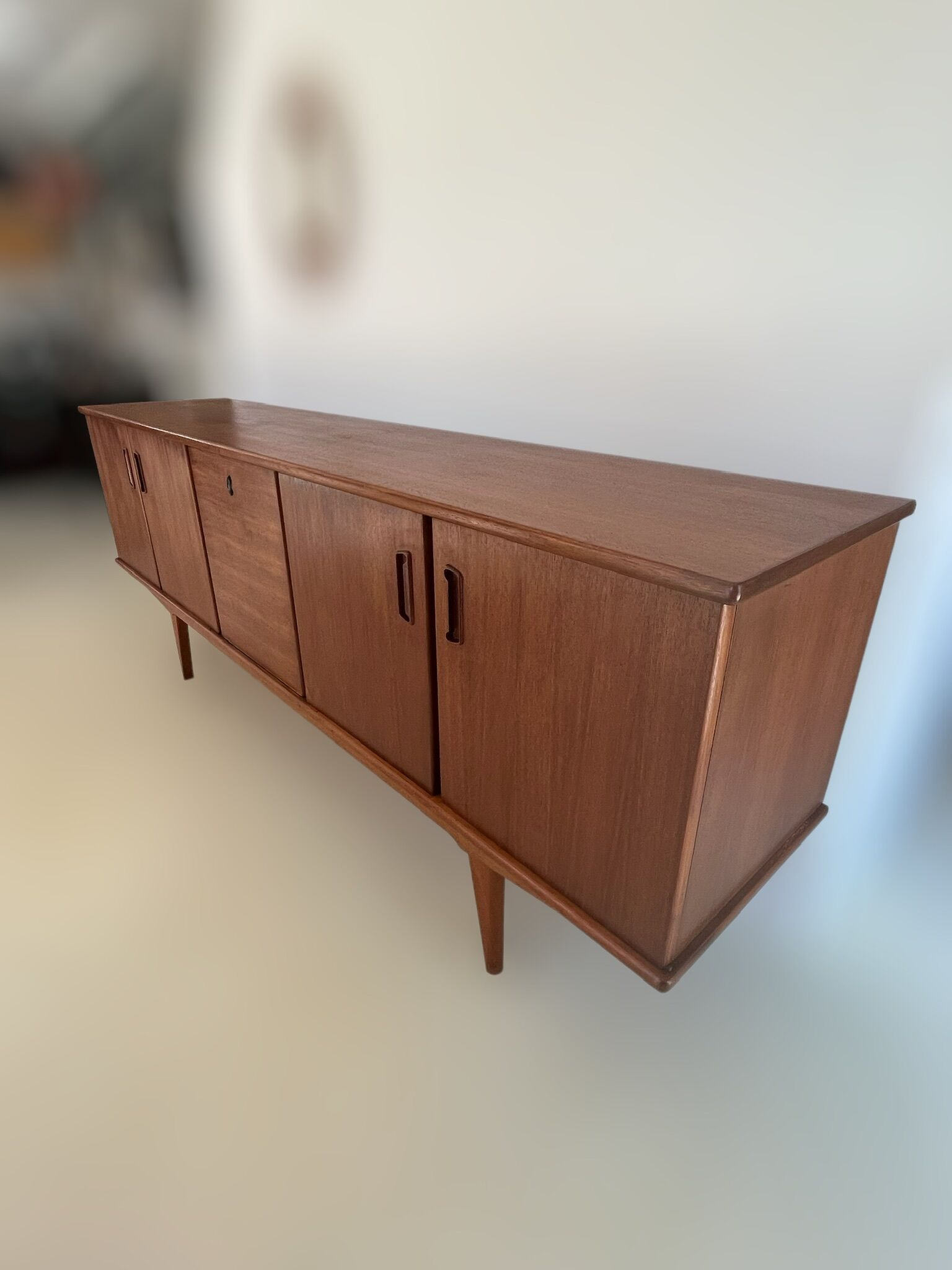 Teak enfilade 60s signed Malora
