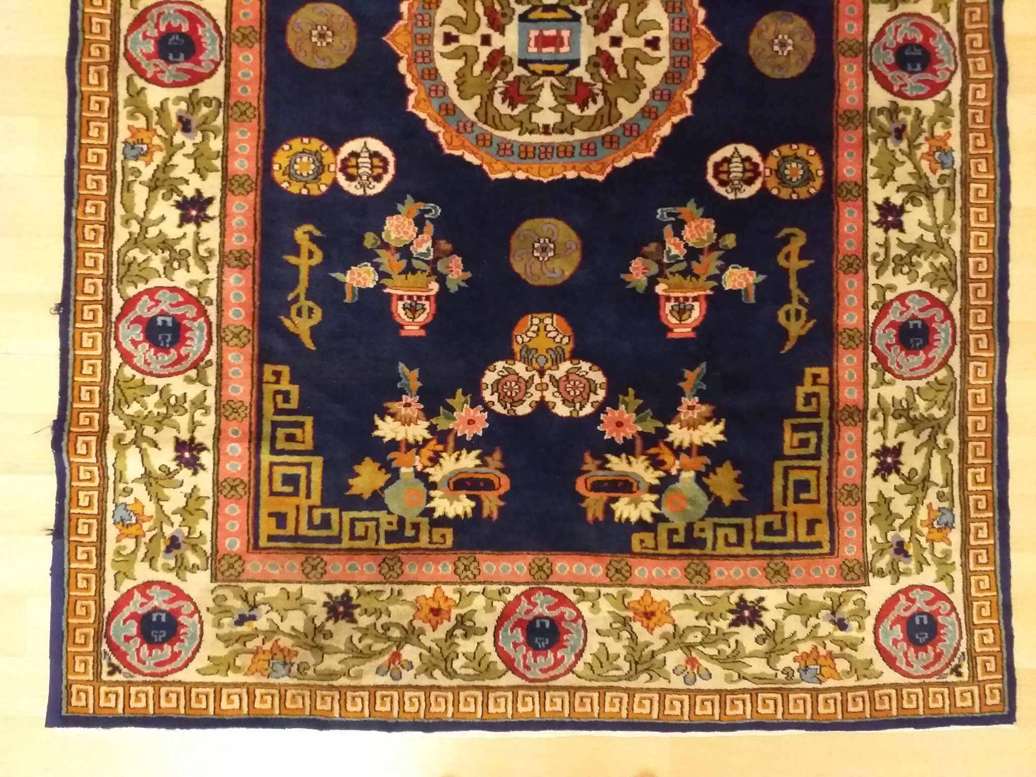 Handmade chinese rug 177x125cm