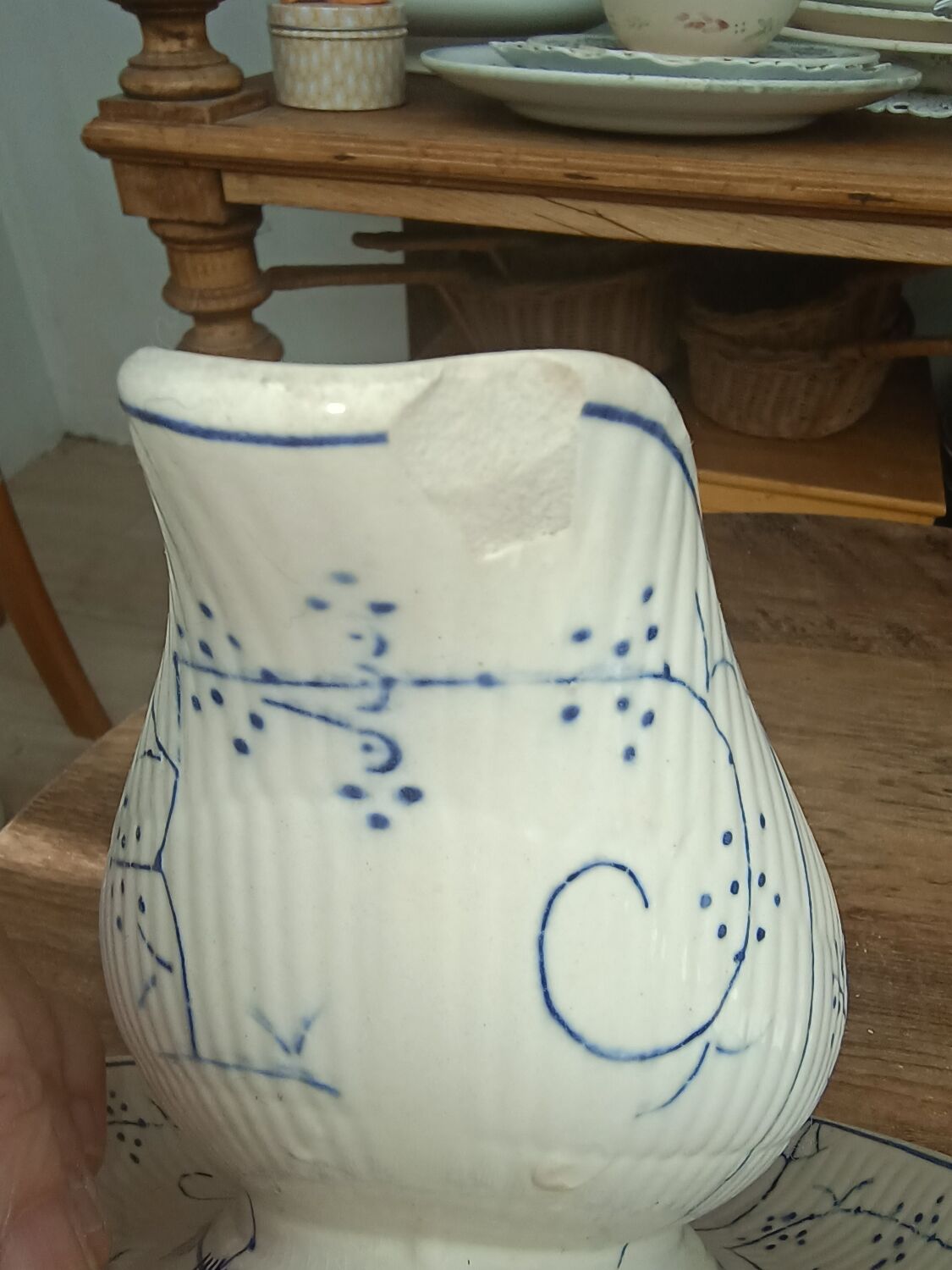 Gravy boat Boch and brothers la Louvière