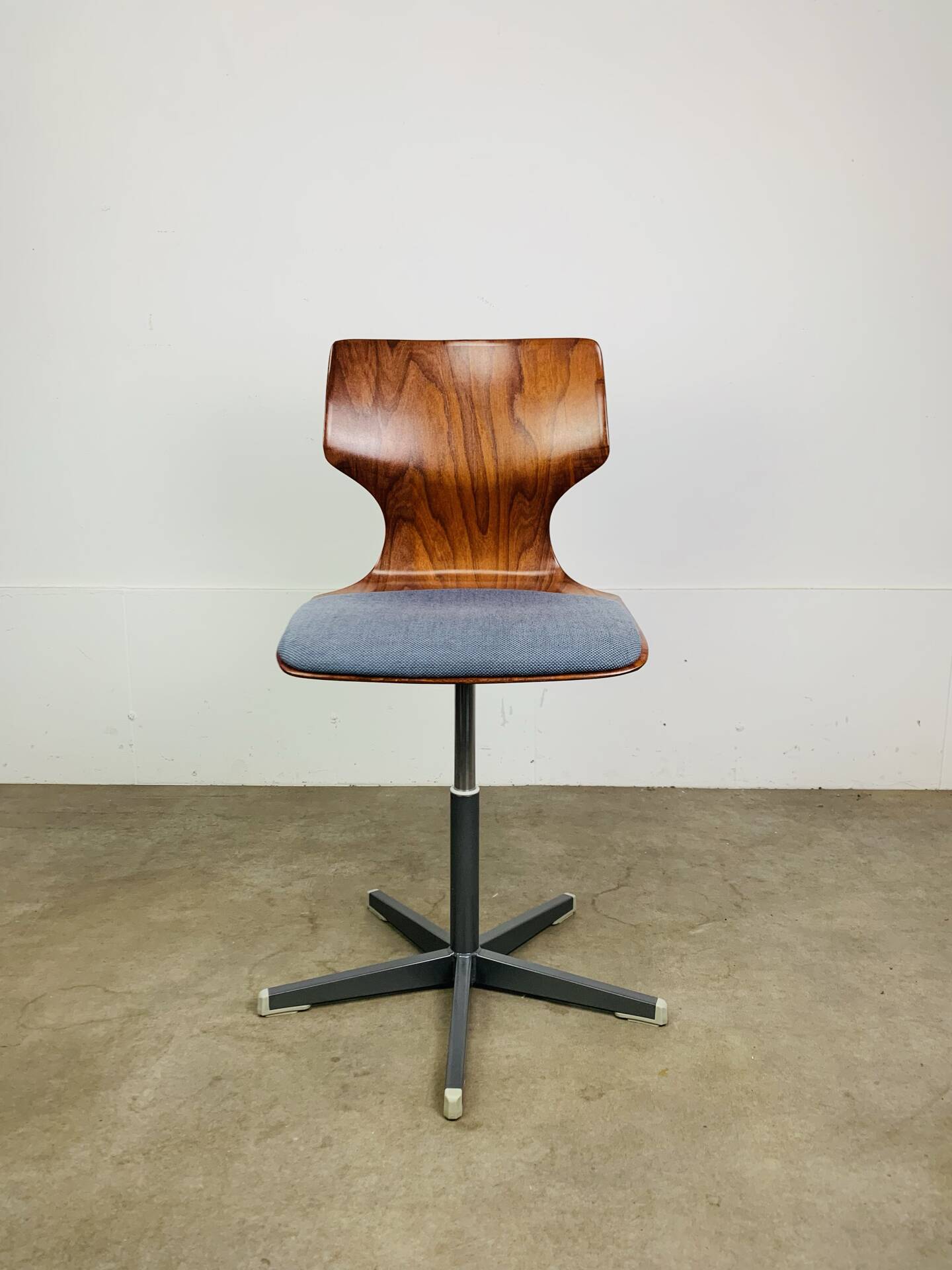 Pagholz Pagwood office chair, swivel