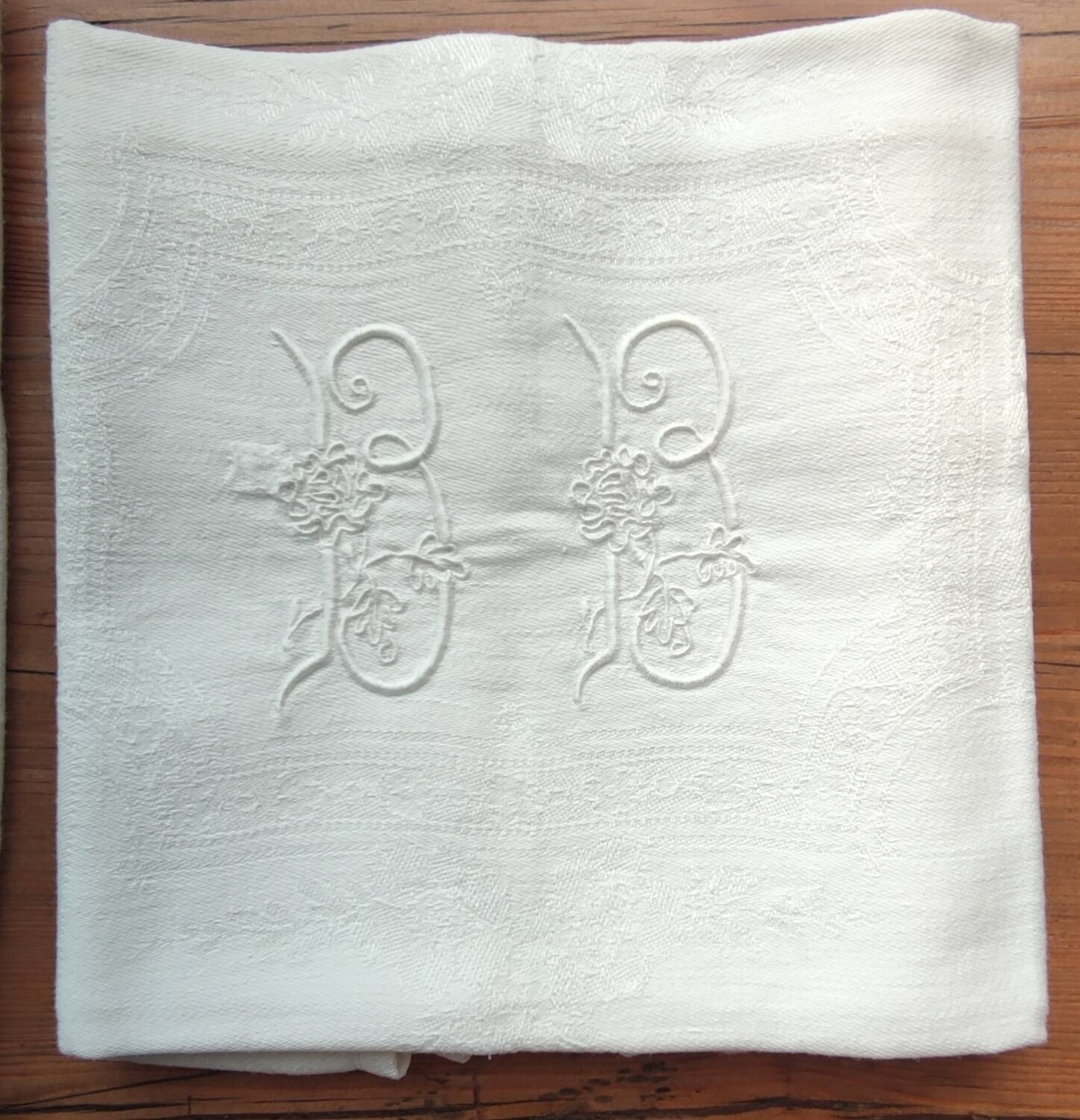 12 old BB monogram table napkins