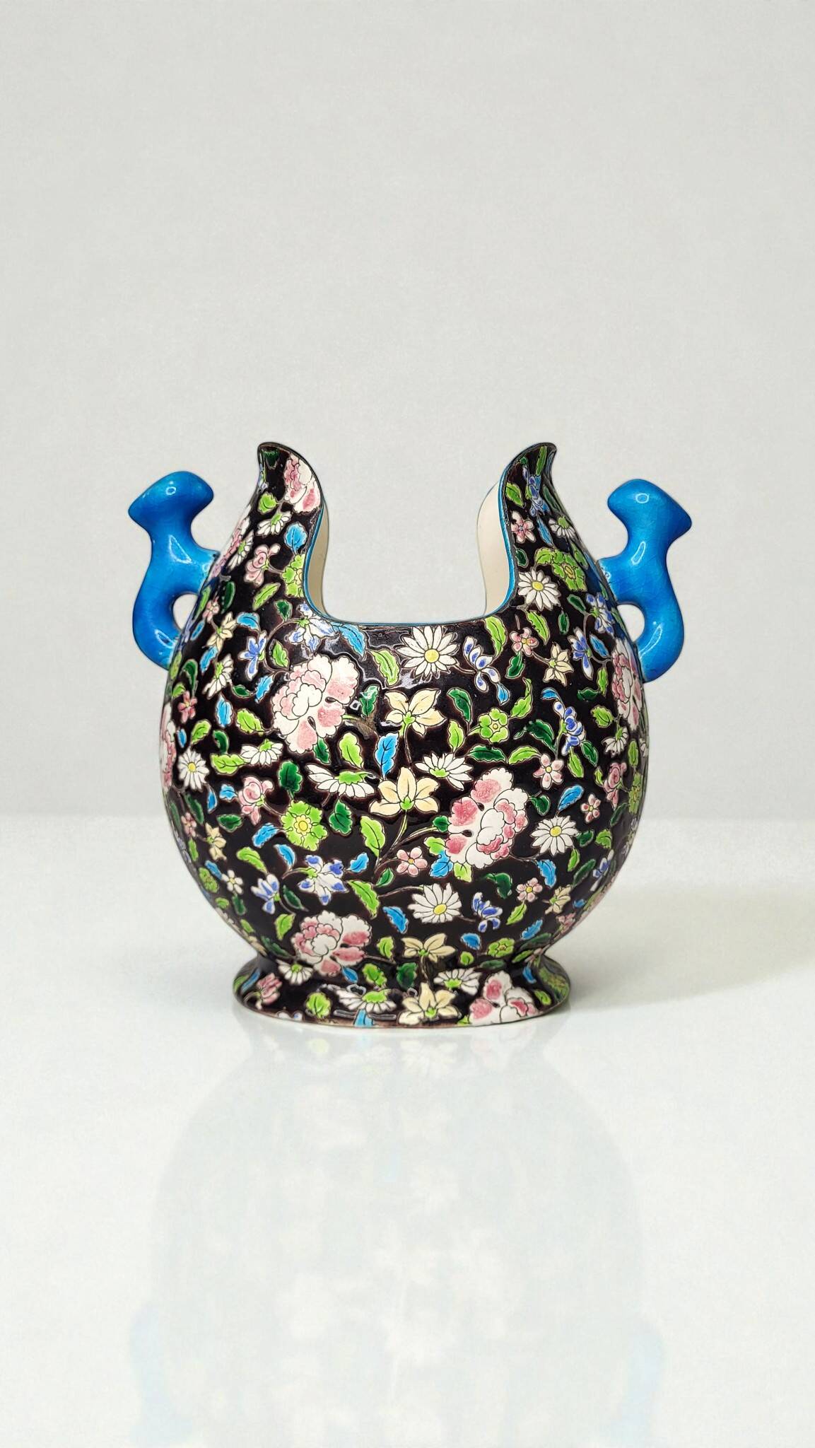 Art Deco ceramic vase from Gien