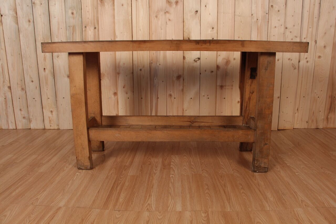 Former beech industrial workbench