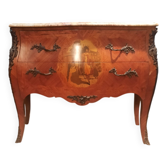 Commode en marquetterie de style Louis XV