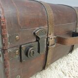 Decorative poplar suitcase with 2 clasps